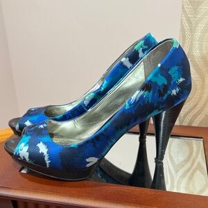 Style‎ & Co. Vibrant Blue and Black Heels
